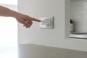 Hauteur de prise de courant : normes et tendances 2026